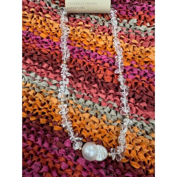 Anthropologie Jewelry - Anthropologie Rock Crystal Pearl Necklace